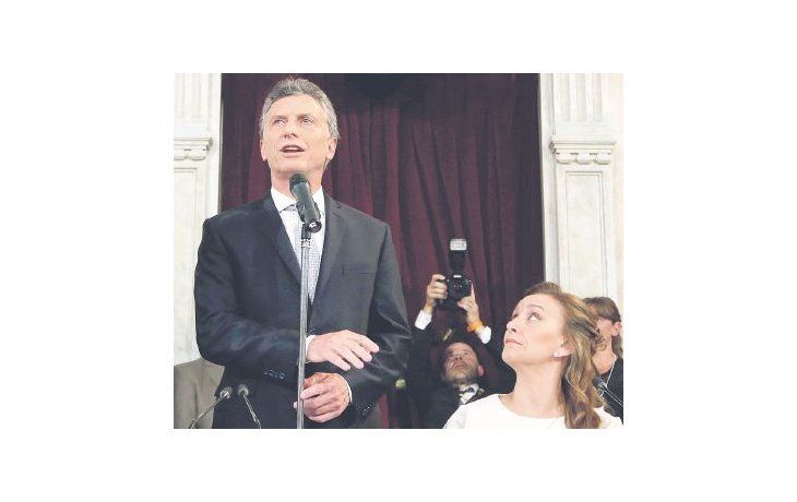 De jefe de Gobierno porteño a Presidente de la Nación. Mauricio Macri jura ante la Asamblea Legislativa acompañado por Gabriela Michetti, Federico Pinedo y Emilio Monzó.