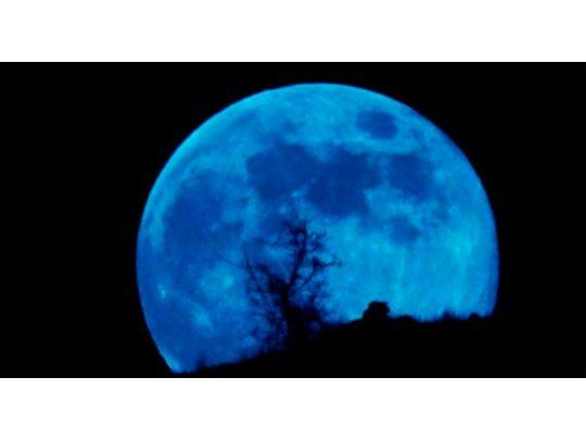 Inusual espectáculo astronómico: esta semana podrá verse un eclipse de superluna azul
