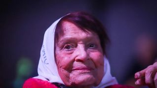 Taty Almeida será velada en la sede de Foetra, Hipólito Yrigoyen 3171, entre el lunes y martes. Taty Almeida será velada en la sede de Foetra, Hipólito Yrigoyen 3171, entre el lunes y martes.