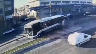 El siniestro dejó cuatro personas heridas, dos de ellas de gravedad con estado reservado.