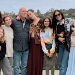 Bruces Willis y su familia. Bruces Willis y su familia.