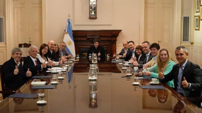 Milei encabezó una nueva reunión de Gabinete en Casa Rosada.