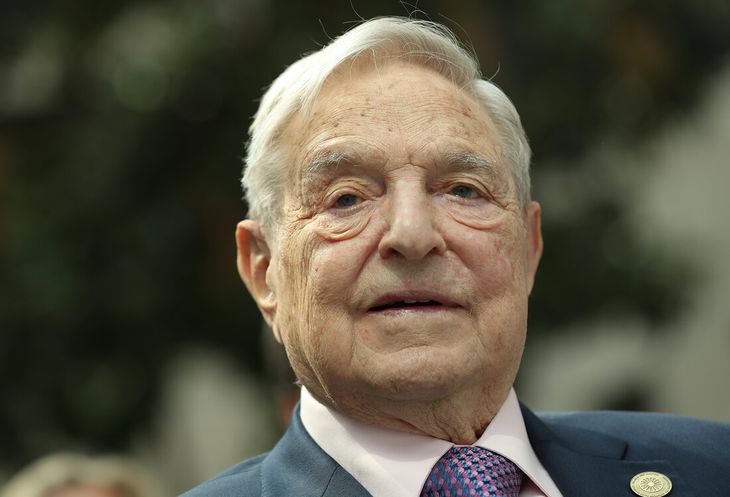 George Soros. Demostró que cuando gana la desconfianza, no hay reservas que alcancen para frenar una corrida cambiaria. George Soros. Demostró que cuando gana la desconfianza, no hay reservas que alcancen para frenar una corrida cambiaria.