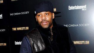 La figura del entretenimiento perdió la fortuna que había conseguido. La figura del entretenimiento perdió la fortuna que había conseguido.