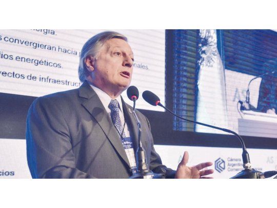 CONTRADICCIÓN. Aranguren dijo que los precios no aumentarían, pero las petroleras opinaron diferente.
