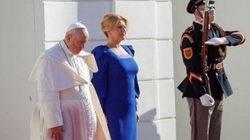 El papa Francisco y la presidenta de Eslovaquia, Zuzana Caputova, una líder ambientalista.