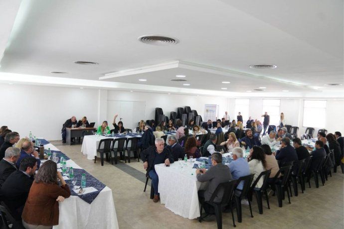 Máximo Kirchner encabezó encuentro del PJ bonaerense 