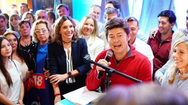 Lisandro Almirón y Evelyn Karsten encabezarán la fórmula libertaria para las elecciones provinciales en Corrientes.