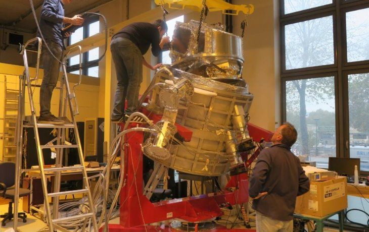 La pieza central de un telescopio que se utilizará en nuestro país para una importante investigación científica arribó al Puerto Buenos Aires, a cargo de la Administración General de Puertos (AGP), proveniente de París, Francia.