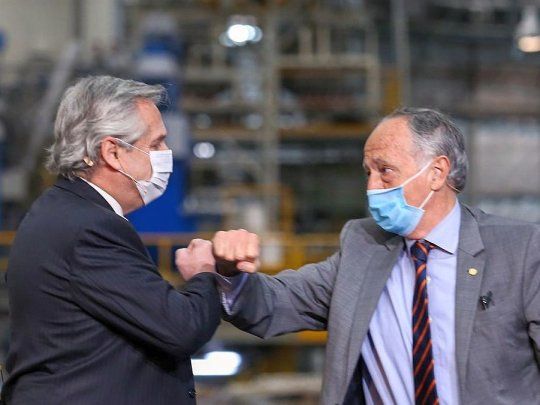 Alberto Fernández y Miguel Acevedo, presidente de la UIA, conicidieron en la&nbsp;necesidad de impulsar la industria nacional en la pospandemia.&nbsp;