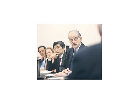 Niegan vacío de poder en Fondo