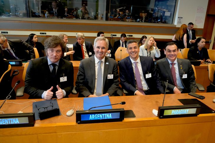 Se trató de la primera actividad del mandatario en EEUU en el marco de una nutrida agenda donde además asistirá a la Asamblea General de las Naciones Unidas. Se trató de la primera actividad del mandatario en EEUU en el marco de una nutrida agenda donde además asistirá a la Asamblea General de las Naciones Unidas.