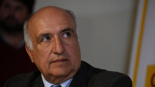El presidente de Cabildo Abierto, Guillermo Domenech, expresó que el proyecto de reestructuración de deudas es beneficioso para el comercio y el consumo en Uruguay.