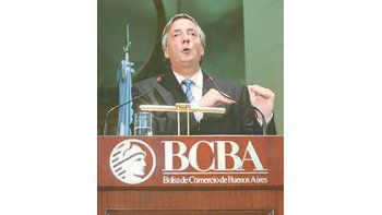 ámbito.com | Néstor Kirchner durante el discurso en la Bolsa de Comercio.
