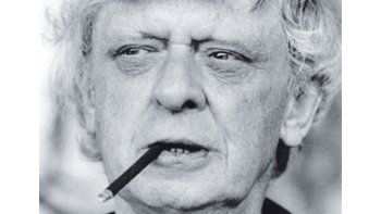 Anthony Burgess solía escribir textos muy largos, por lo que sorprendió el descubrimiento de muchas ficciones cortas.