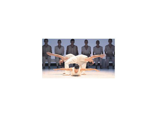 La coreografía de Mauricio Wainrot no busca literalidad argumental, pero es fiel al espíritu de la música de Händel.