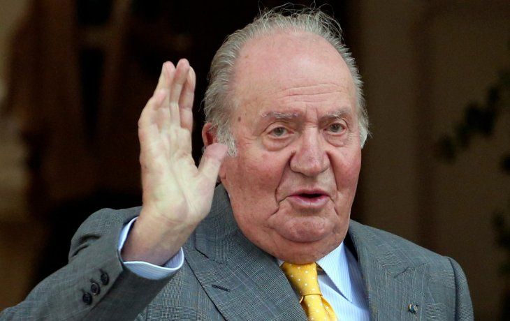 Existen varias sospechas de que la fortuna del rey emérito Juan Carlos proviene de turbias relaciones con las monarquías del Golfo.