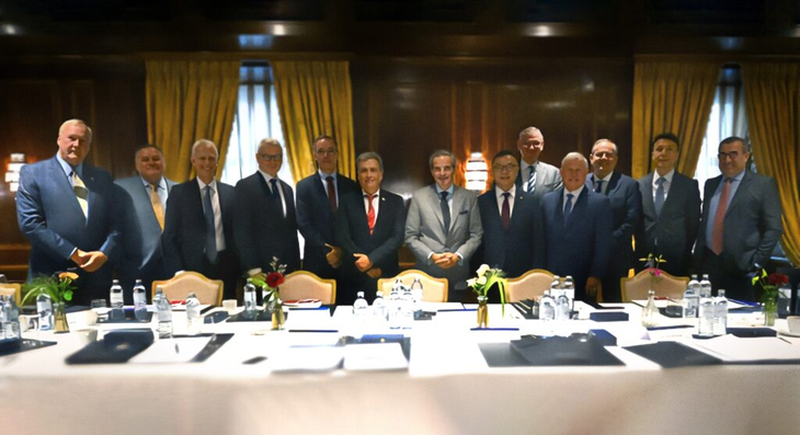 Nucleoelectrica Argentina SA was present at the meeting of the Vienna Group, the initiative of the International Atomic Energy Agency (IAEA). The meeting was led by the Director General of the IAEA, Rafael Grossi. Nucleoelectrica Argentina SA was present at the meeting of the Vienna Group, the initiative of the International Atomic Energy Agency (IAEA). The meeting was led by the Director General of the IAEA, Rafael Grossi.