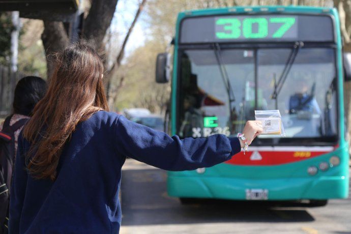 La acreditación de la tarjeta SUBE aplica para estudiantes universitarios y terciarios.