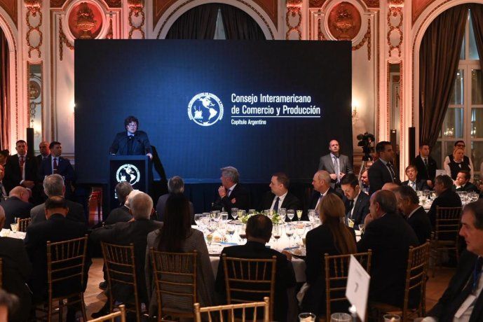 Javier Milei habl&oacute; entre empresarios en el Hotel Alvear.
