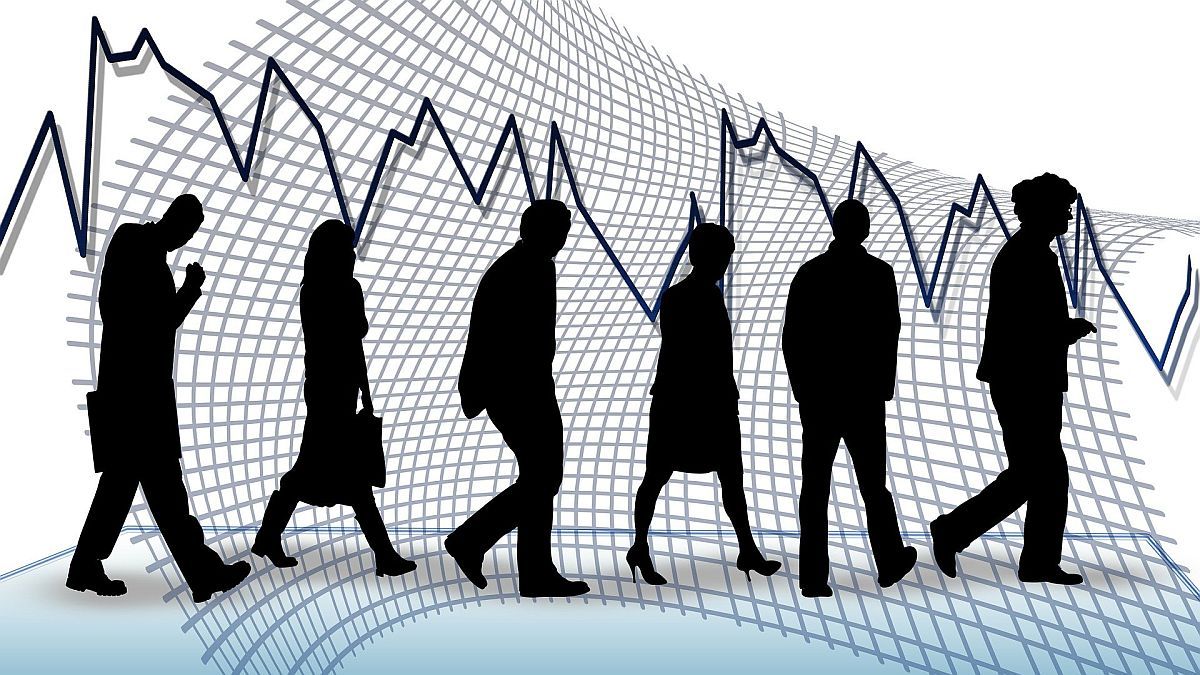 The employment in the US rose more than expected and removes pressure on the Fed to lower the rates