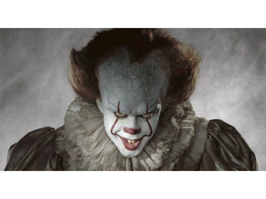 Pennywise. Por lo visto en el trailer, que tuvo récord de reproducciones, el protagonista será más escalofriante que nunca, potenciado por todas las herramientas nuevas de la industria del terror.
