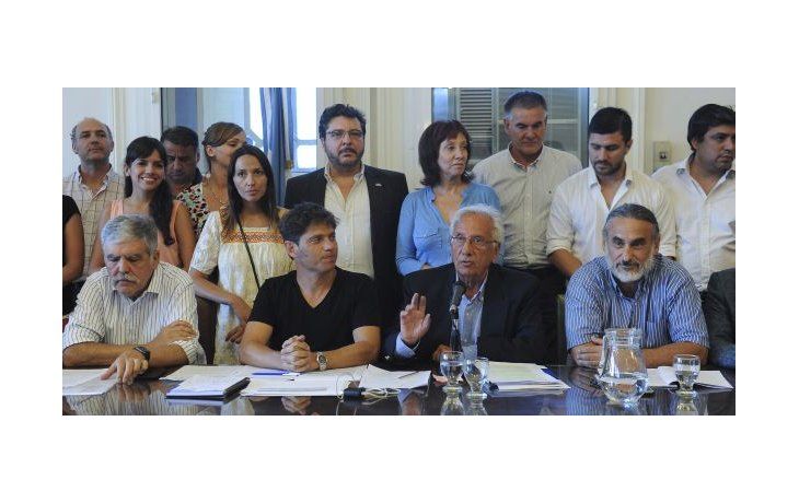 En conferencia de prensa, la bancada del FpV pidió a Macri convocar a extraordinarias.