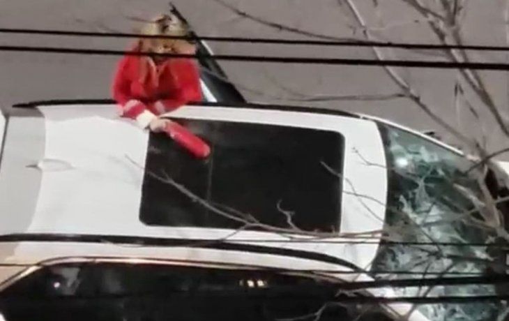 santa fe: una mujer le destrozo la camioneta con un matafuego a su pareja