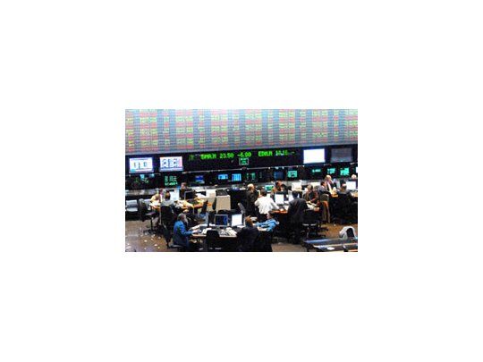 Bolsa perdió 0,9%. Mayoría de bajas en bonos