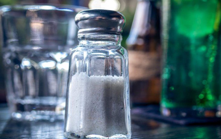El 30% de los casos de hipertensión se explican por el consumo elevado de sal
