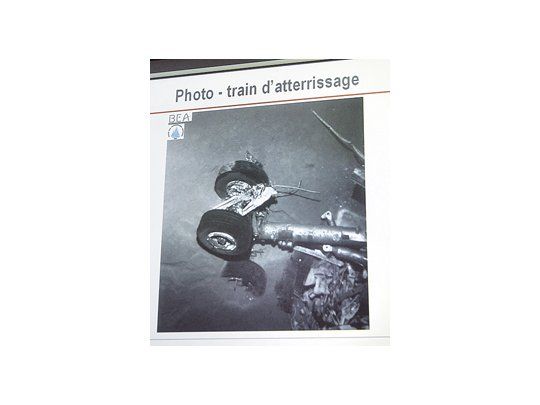 A casi 2 años de la tragedia aérea hallan cuerpos en el mar