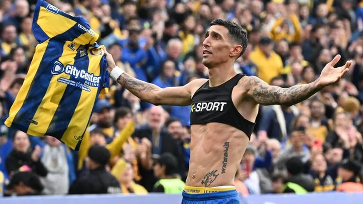 Ángel Di María added a goal to his epic career for Rosario Central to stay with the classic