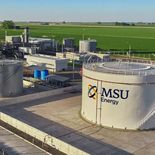 La operación apunta a mejorar la estructura de capital y aprovechar el sólido desempeño operativo y financiero que viene mostrando en los últimos períodos. La operación apunta a mejorar la estructura de capital y aprovechar el sólido desempeño operativo y financiero que viene mostrando en los últimos períodos.