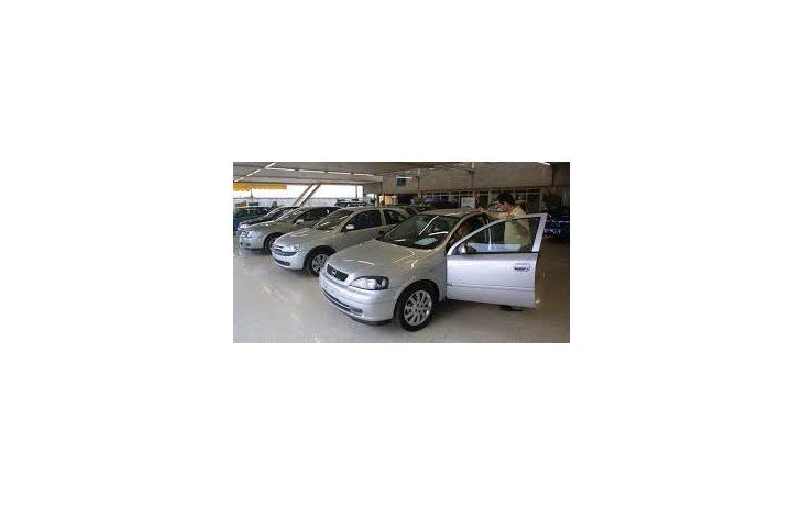 Las personas físicas prefieren comprar por leasing automóviles y camionetas y es un alternativa al préstamo prendario.