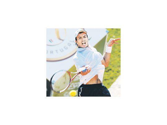 Berlocq no encontró respuestas ante la gran actuación de Simon, ex top ten.
