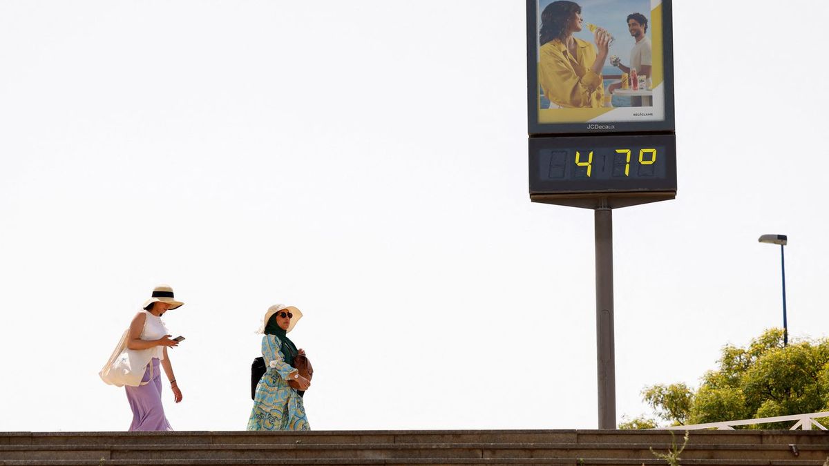Spain is experiencing an early heat wave with temperatures above 40º