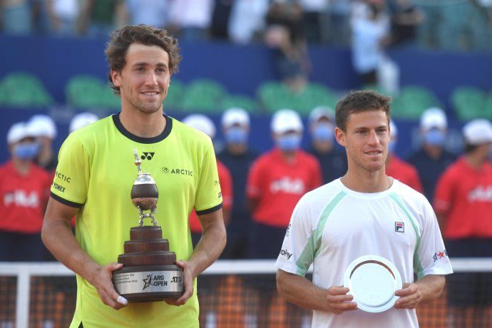 Diego Schwartzman no pudo sostener su nivel inicial y perdió con Casper Ruud la final del Argentina Open.