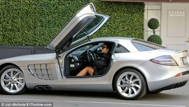 Kim Kardashian's incredible and millionaire car collection
