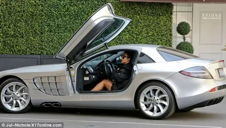 Kim Kardashian's Incredible And Millionaire Car Collection