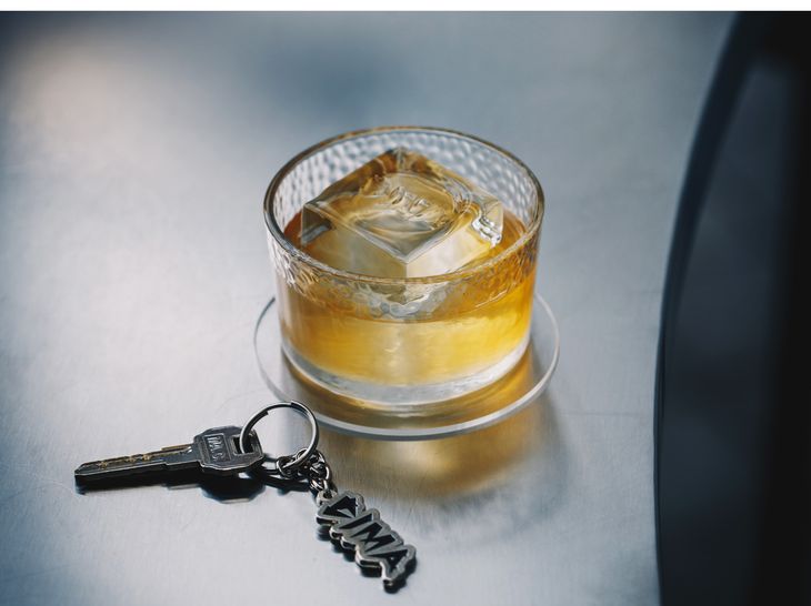 La carta “Un whisky por favor” despliega etiquetas escocesas, irlandesas y bourbon.