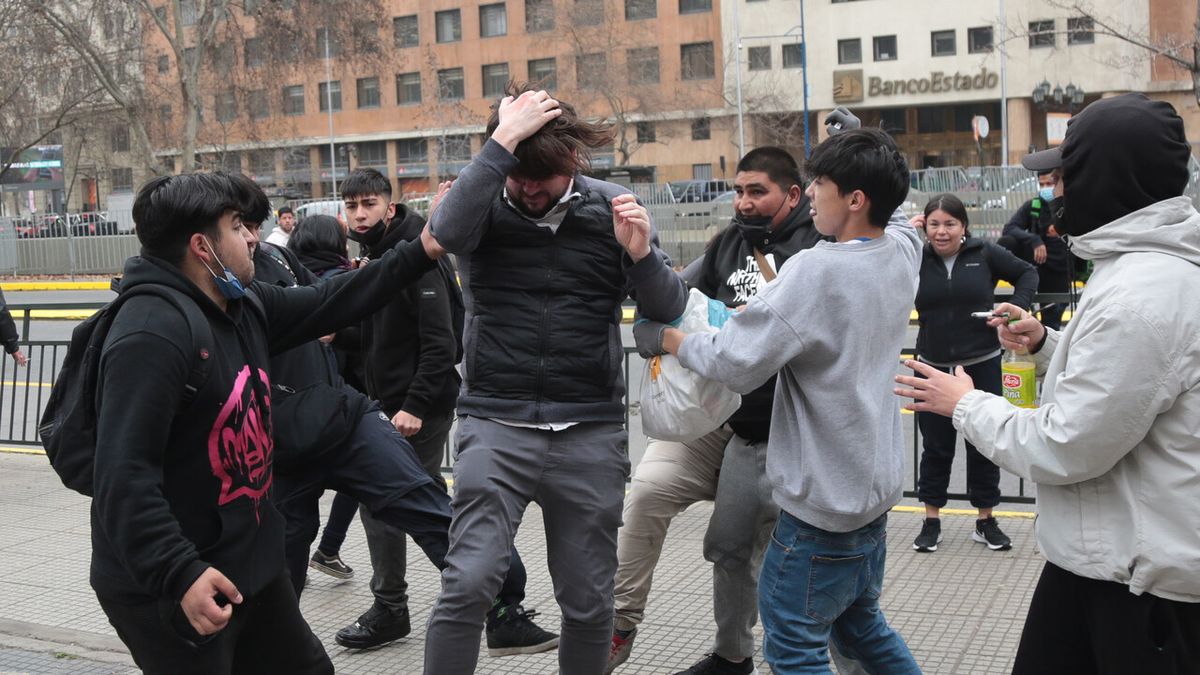 President Boric’s brother is stable after the attack
