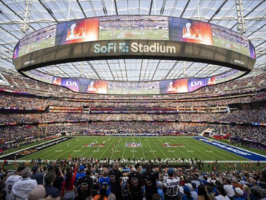 sofi stadium los angeles.jpg