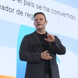La advertencia la hizo Mark Esposito, profesor de Política Tecnológica en Northeastern University, Faculty Associate del Berkman Klein Center de Harvard University y economista jefe de micro1, durante su exposición en el 62° Coloquio de IDEA.