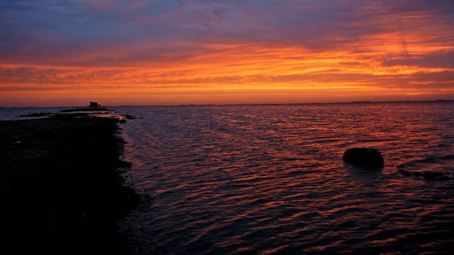 Atardecer en la laguna de Melincué.