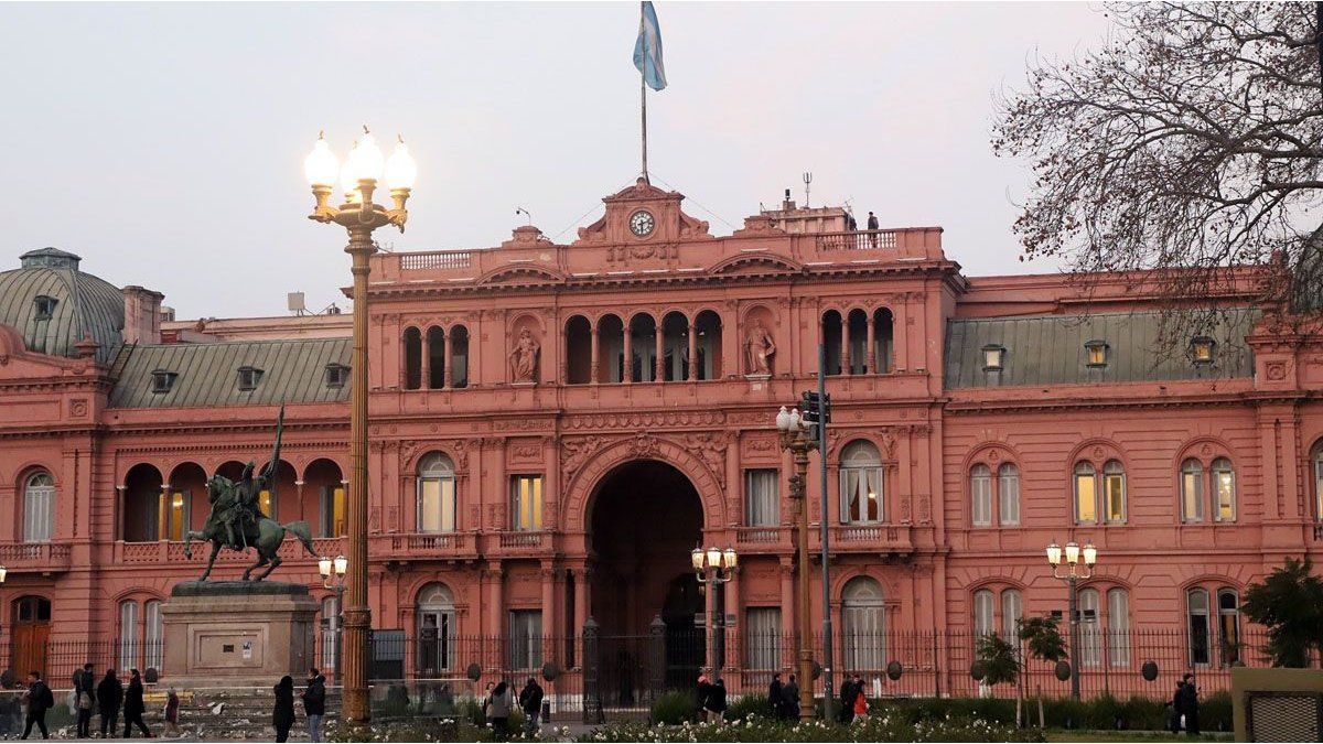 The State will no longer be obliged to contract the services of public companies