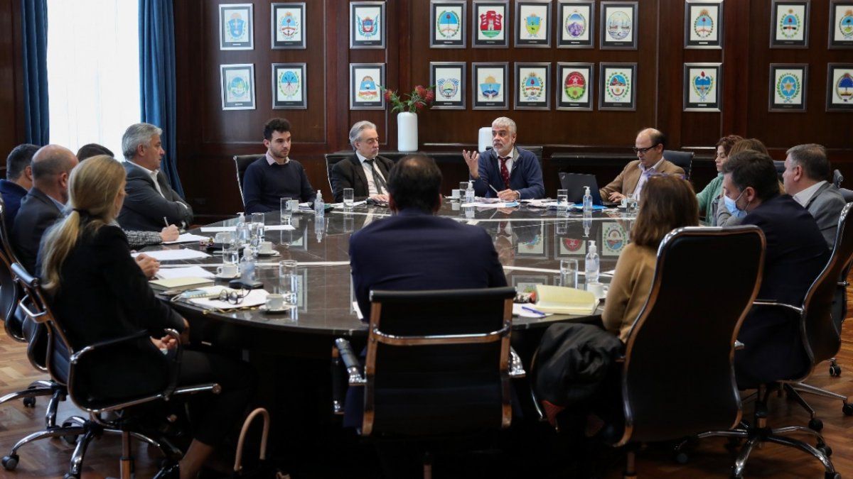 food companies assure the Government that they comply with the supply
