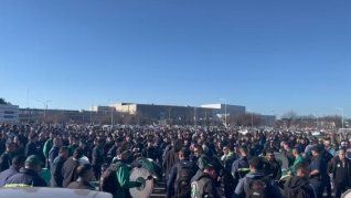 El sindicato Smata se concentra para movilizarse rumbo al PJ nacional, en CABA.