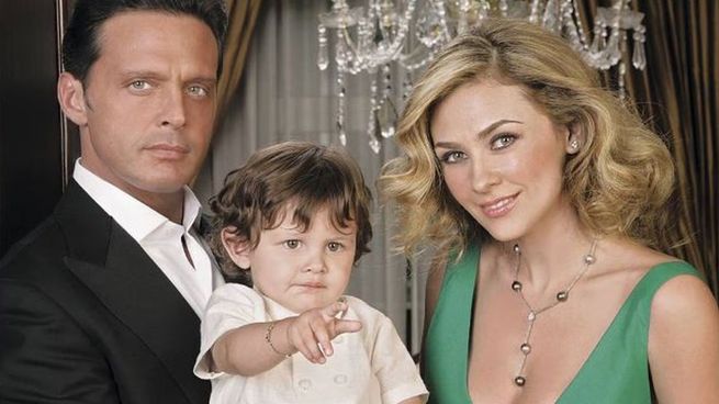 Así es la mansión de 6 millones de dólares donde el Sol de México vio crecer a sus hijos