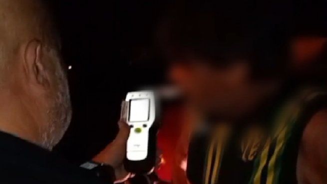 Un conductor manejaba haciendo zigzag con 2,26 g/l de alcohol en sangre por Ruta 11
