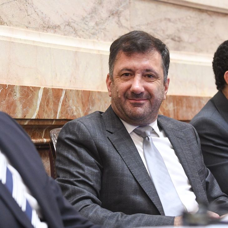 La Justicia investiga la relación entre el exsenador y el empresario. La Justicia investiga la relación entre el exsenador y el empresario.